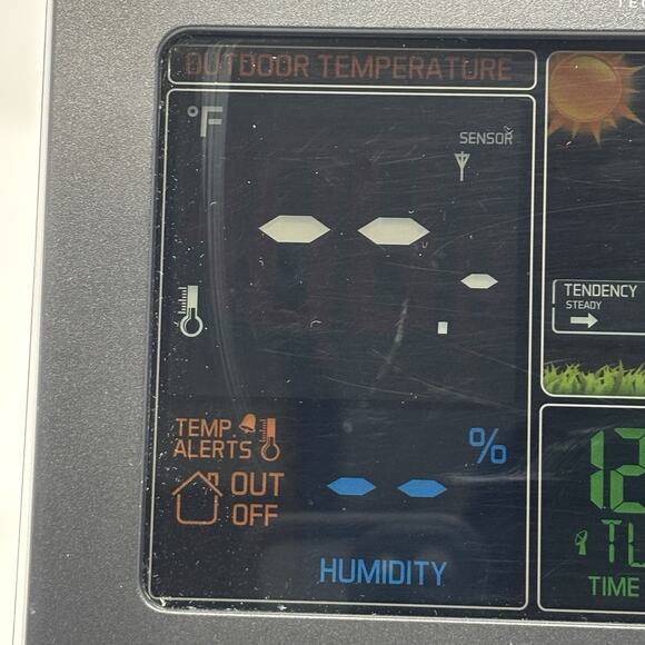 LaCrosse Technology 308-1414B-INT Wireless Atomic Digital Color Forecast Station - Picture 2 of 13
